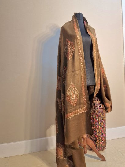 dollymani_pashminashawl_lightbrown